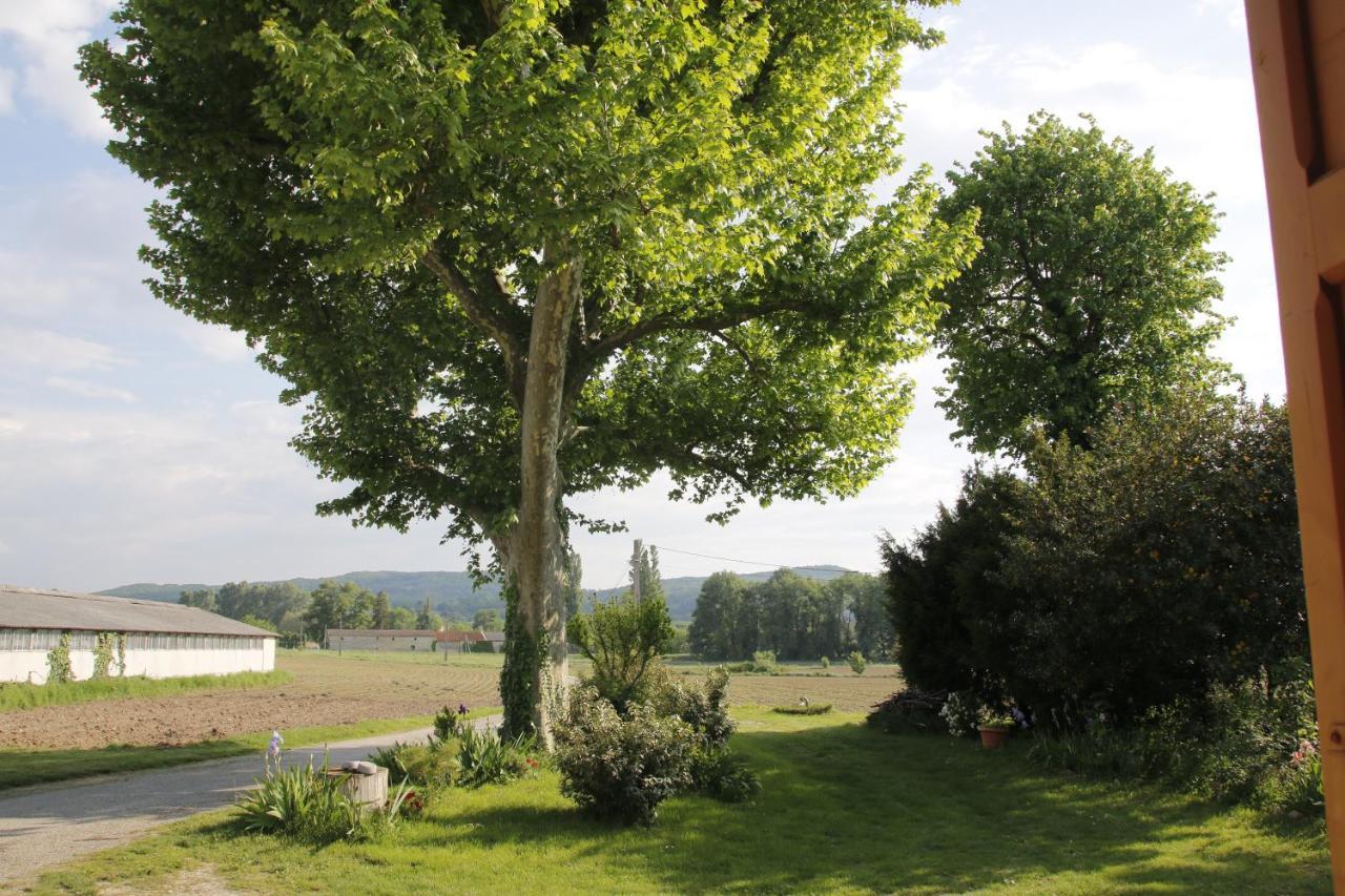 Ancienne Ferme Renovee Villa Upie Exterior photo